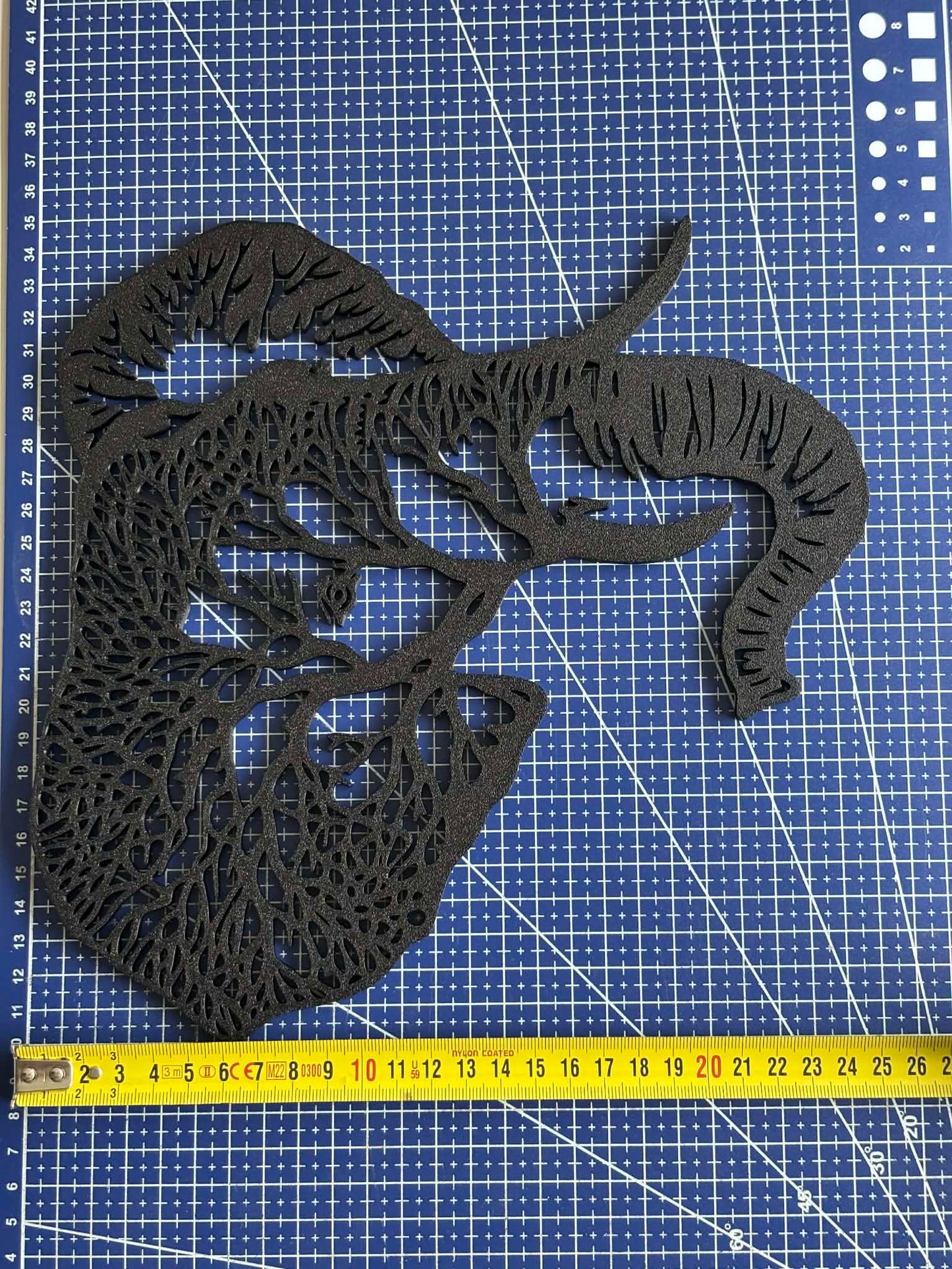 Décoration murale tête éléphant gauche imprimée en 3D