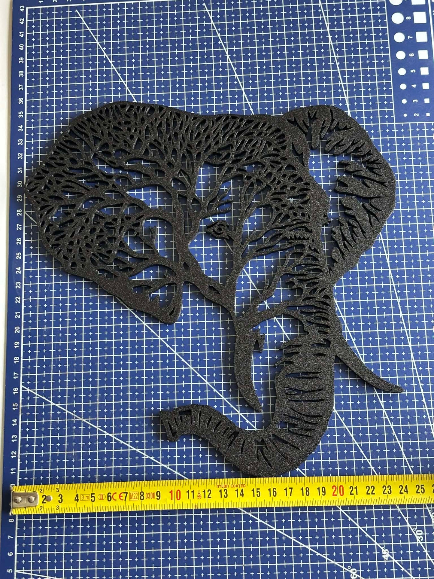 Décoration murale tête éléphant gauche imprimée en 3D